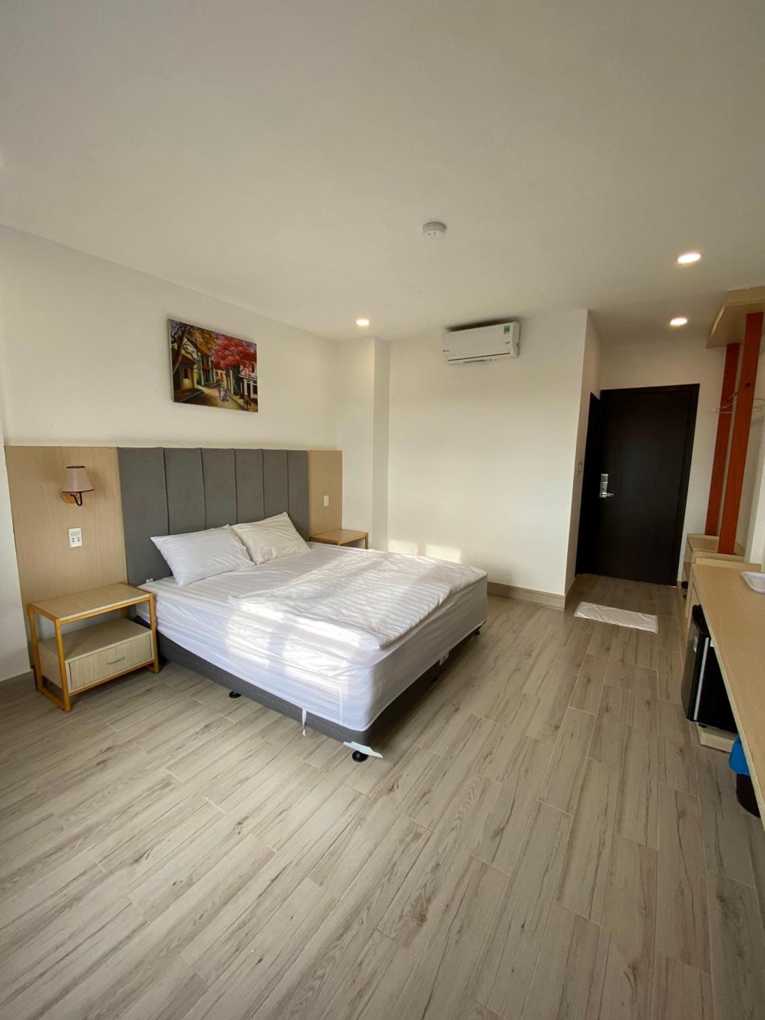 Ht Hotel Xuyên Mộc Exterior foto